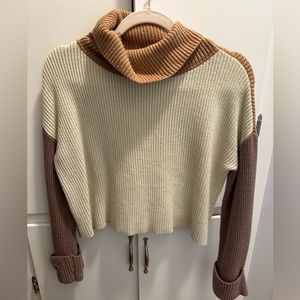 Cozy Co. Color Block Cowl Neck Cropped Sweater Women’s S/M